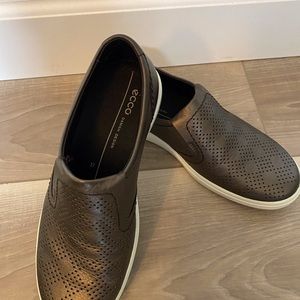 ECCO pewter slip on loafers size 37